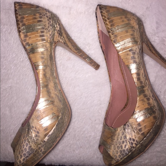 Vince Camuto Renees2 Peep Toe Platform Heels - Picture 3 of 8